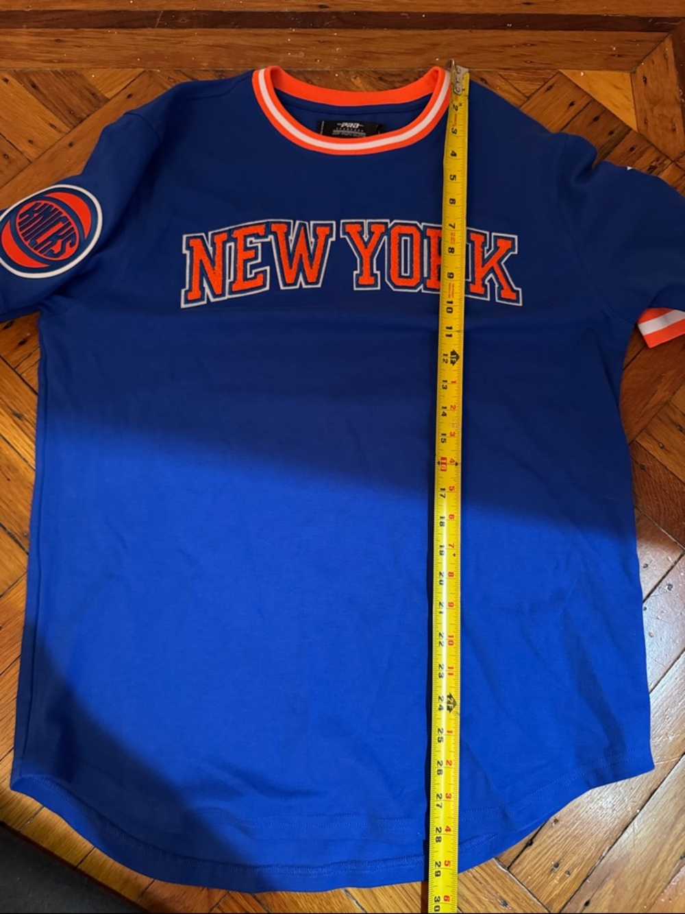 NBA NEW YORK KNICKS CLASSIC CHENILLE MEN'S TEE - Picture 7 of 14